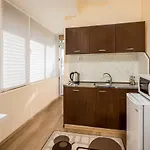 Ivadoni Apartment *