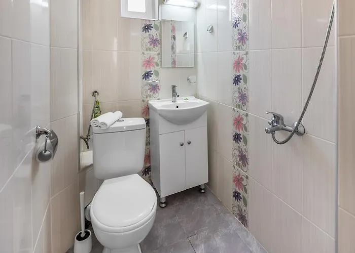 Ivadoni Appartement *